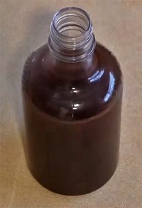 oils extracted from vanilla beans